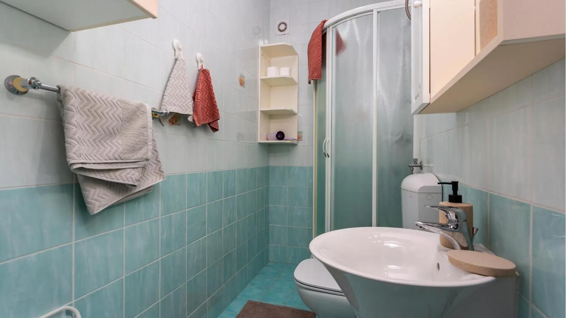 Nice Apartment In Opatija With Wifi 0*,